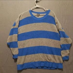 Torrid Size 4 Blue & Gray